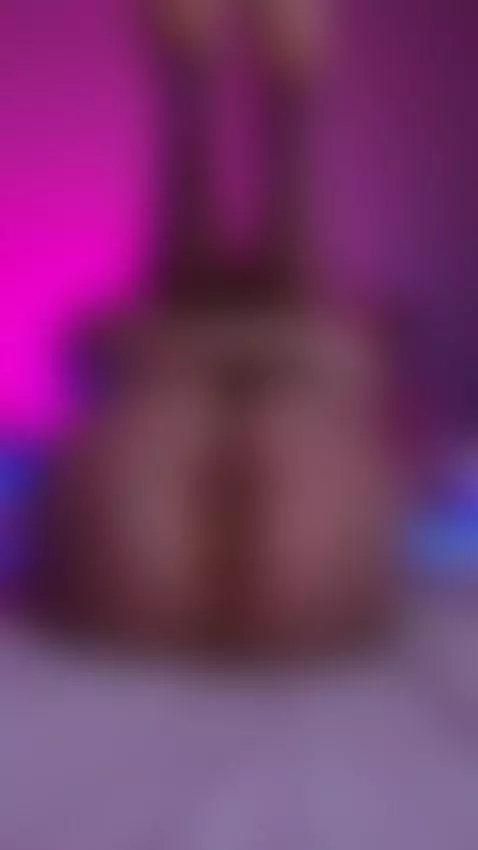 My skin feels alive, my thoughts feel naughty 😘💕 by lollytate