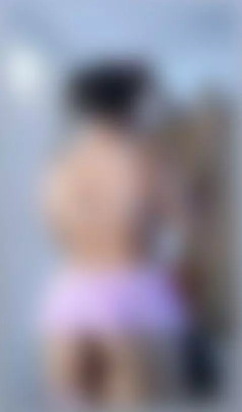 18, latina, shy by hannajadidi