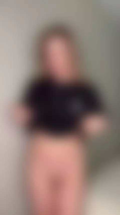 🔞Tattooed blonde with massive tits on display 🍆 Join OF by liagrace