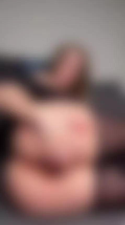 🔥Tattooed blonde pussy throbbing visibly 😈 Join OF by liagrace