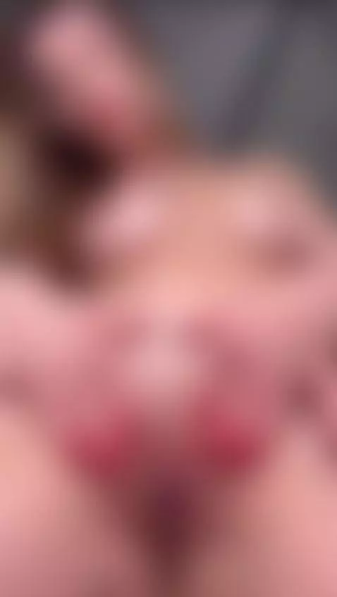 Gorgeous and irresistible — OF via link in bio 🌟 by liagrace