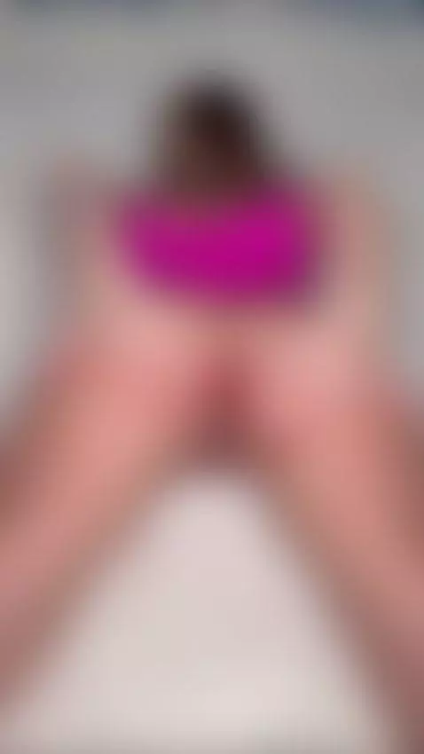 Spreading and showing everything… OnlyFans 👀 by liagrace