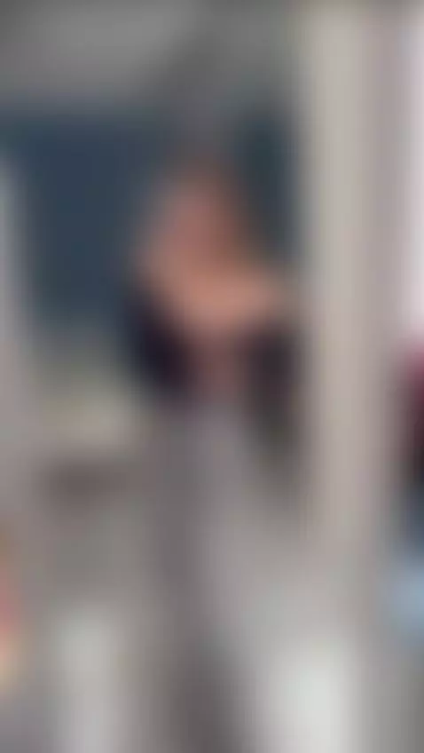 Hot model in action — hit like 🔥 by liagrace