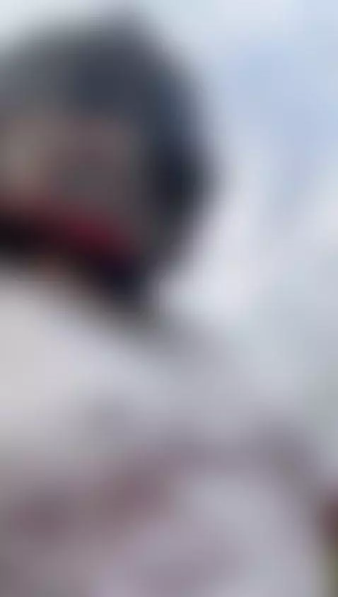 The breeze on my nipples by fer-ortega