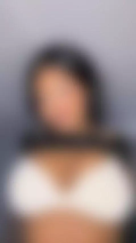 I want to be choked by your big cock by irenehidalgo