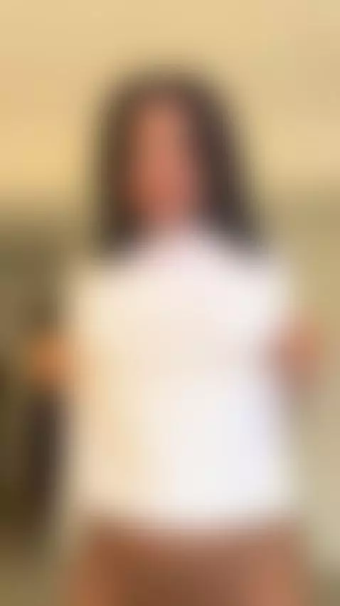 Just a brunette girl that loves to get naughty by irenehidalgo