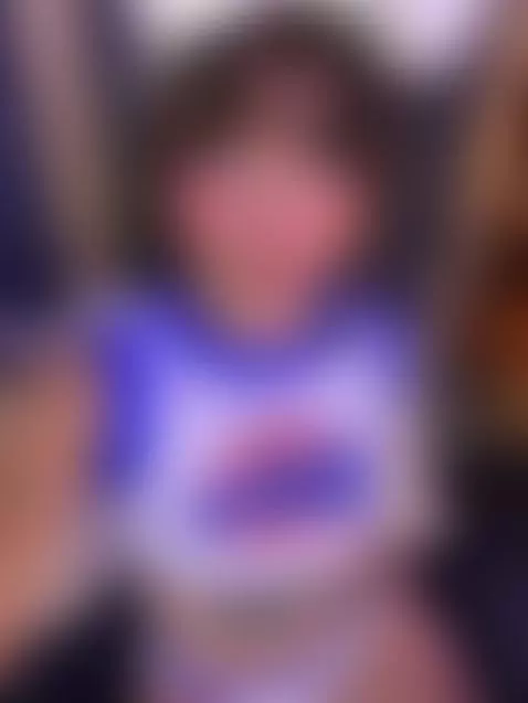 Follow me and see what happens when the room heats up by iviaiko