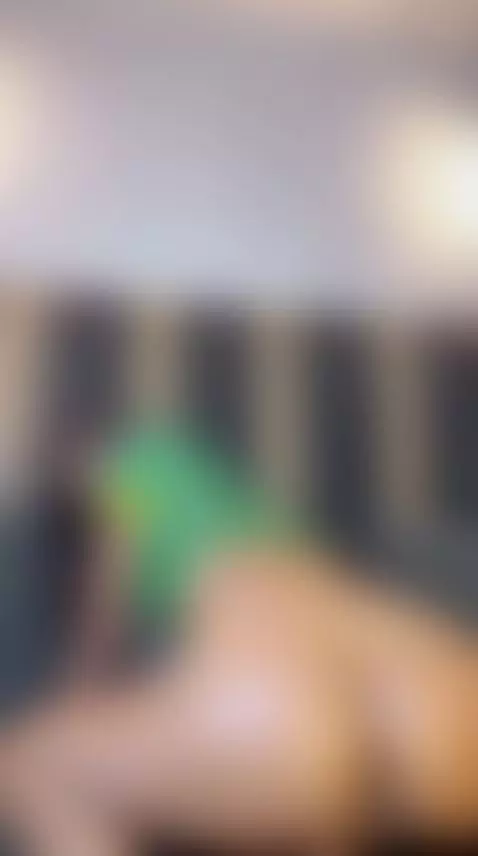 toy in my clit ! 3 min by iviaiko