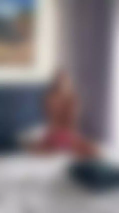 This beautiful slut should always be in your focus by selenalyy