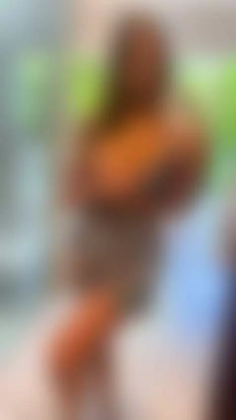 I want to get very naughty and slutty with you by selenalyy