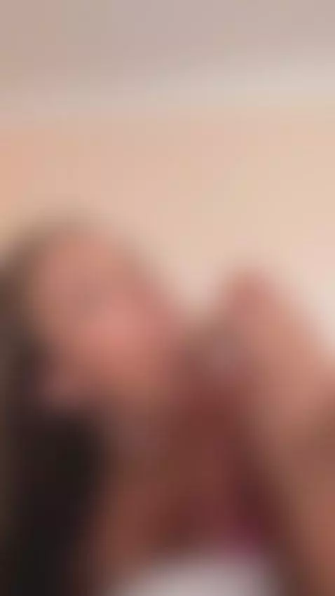 My body belongs to you tonight by selenalyy