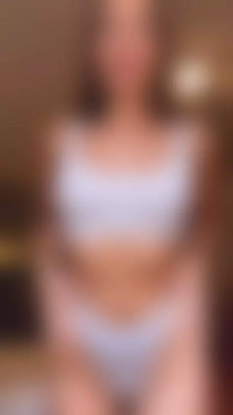 I’m your creamy little daydream by selenalyy