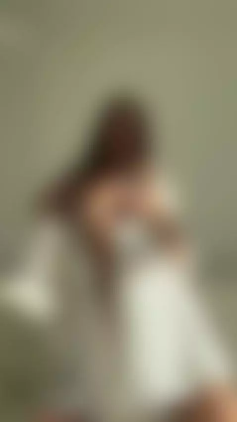 A good slut wakes up ready to suck cock every morning by selenalyy