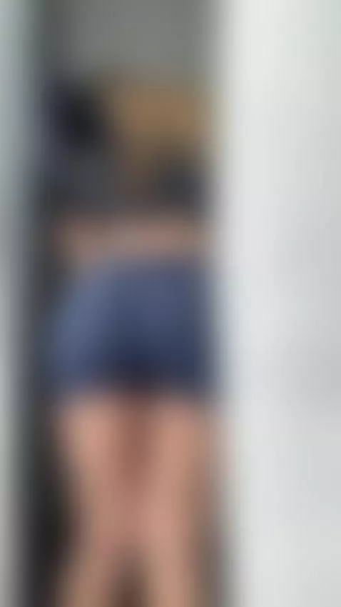 I love to be called a hot horny babe by amybounce