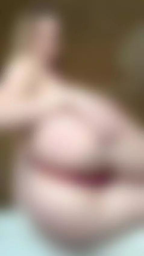 My sexy teen body is waiting for your touch by amybounce