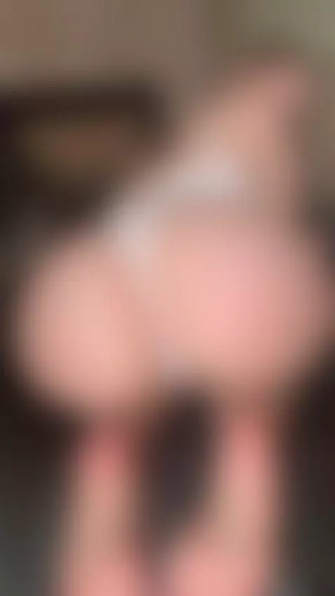 Any older guys want to fill my tight pussy? by amybounce