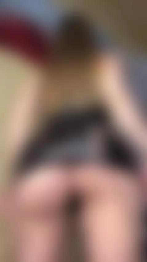 Just a bored girl who wants some fun by amybounce