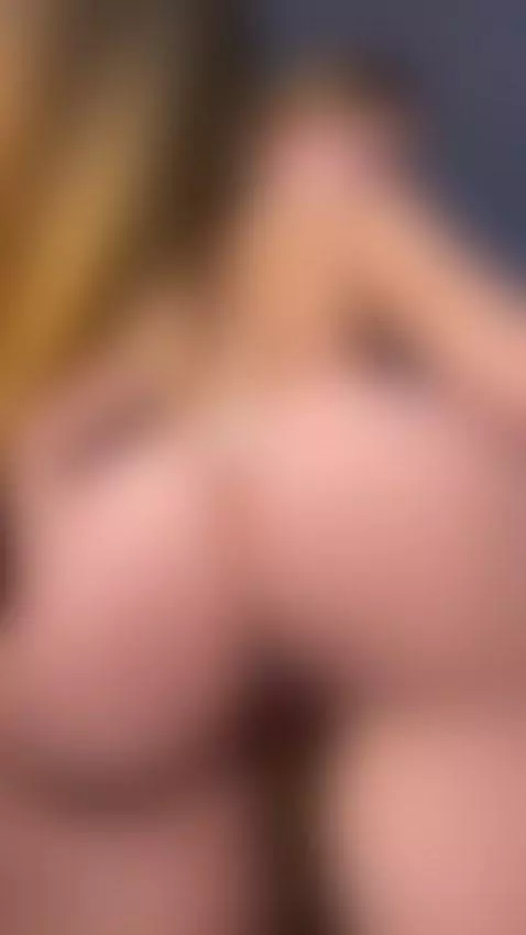 Who wants to cum on this sluts ass by amybounce