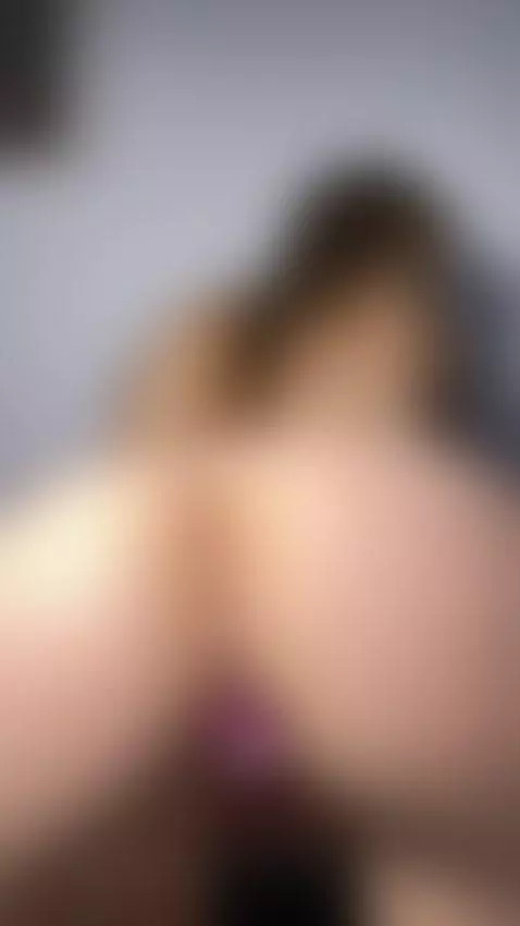 This slutty needs fucking before going to bed by amybounce