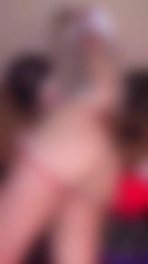 Unas lindas tetas a la vista 😈😳 by fantasiesmonic