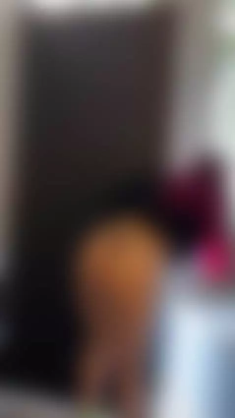 Somebody knocked on my door 🚪 by bella-mush