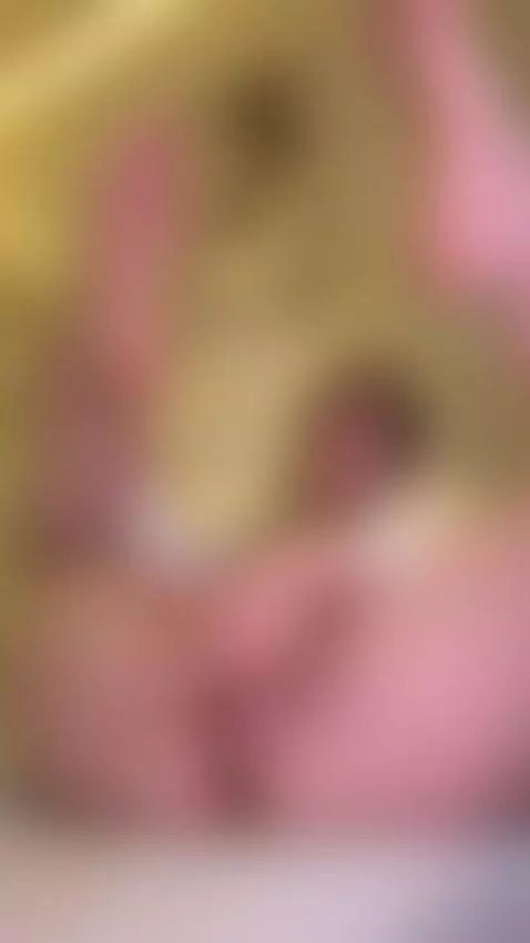 I love getting naughty and wet when you look at me by admeriz