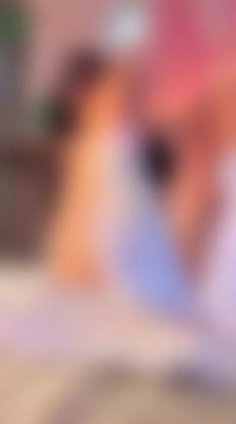 I want you to put your tongue here 😋🌸 by lizzy-kane