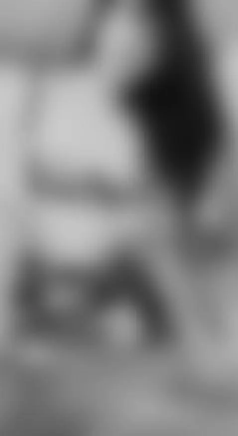 Mi cuerpo te esta pidiendo un deseo 🖤🤍 by lizzy-kane