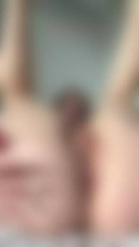 Spreading asshole by sophiacutiepie