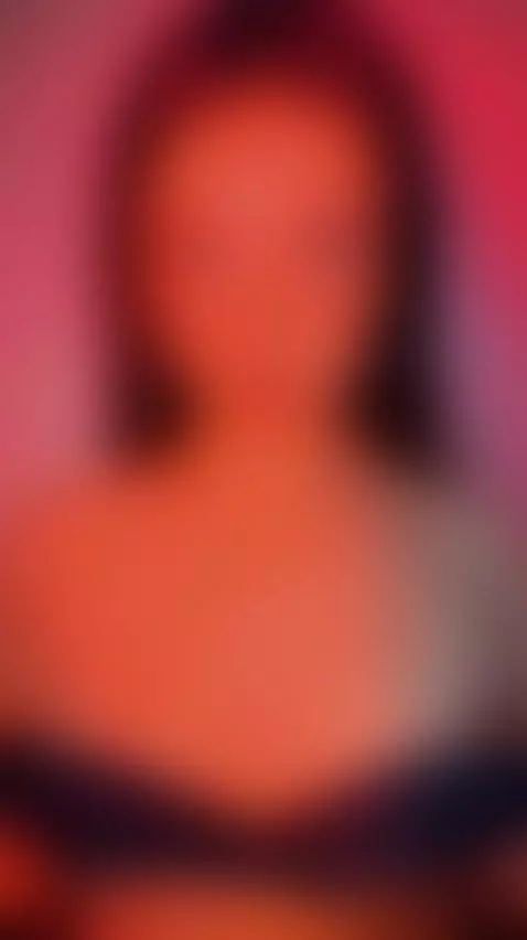 bustypetite, onoff by chrisstinfoxx