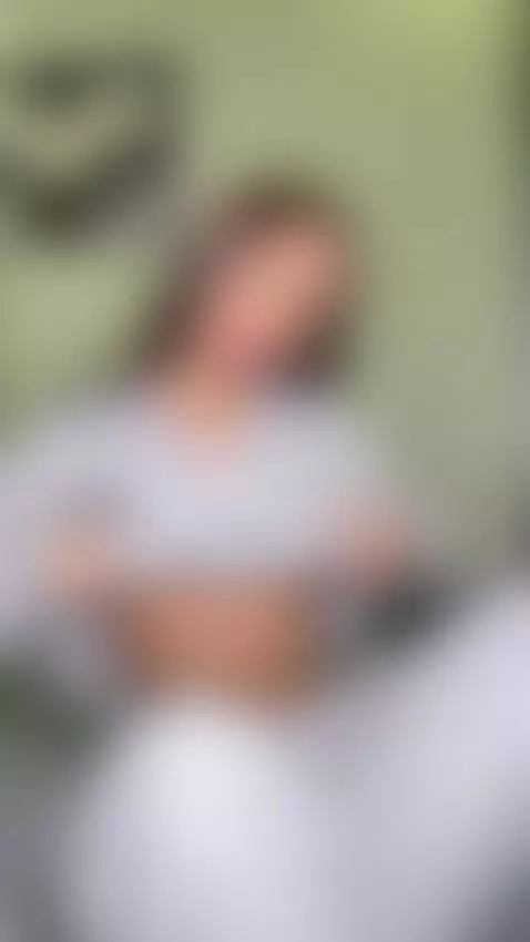 Brunettes don't ask.
They invite. OnlyFans. by sweetieinna