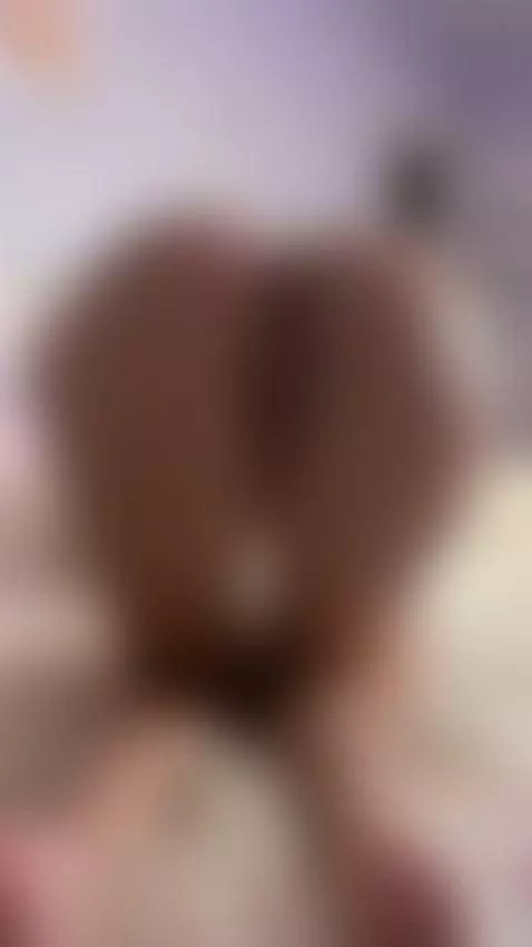 Kept showing off my ass going before switching to showing of... by milaamurr