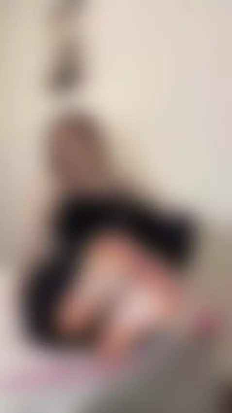 My feet crave your kisses💋 by katequinnxxx