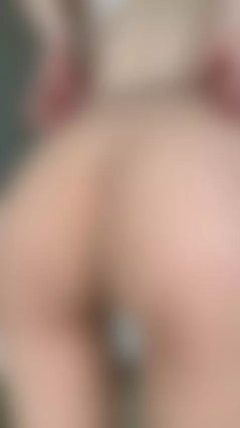 Would you like to cum on my nylon ass? by katequinnxxx