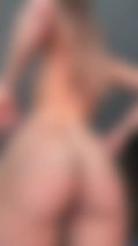 Be honest… would you pull me closer or push me down? by alexisfly