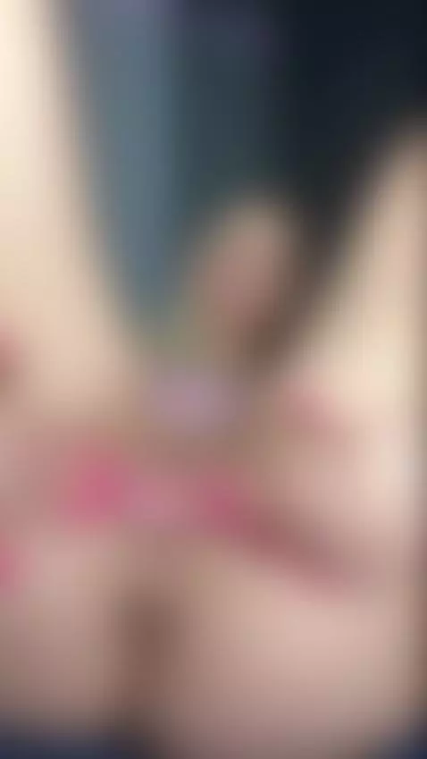 What attracts you more, my gorgeous smile or my pussy? 💗🔗 by alexisfly