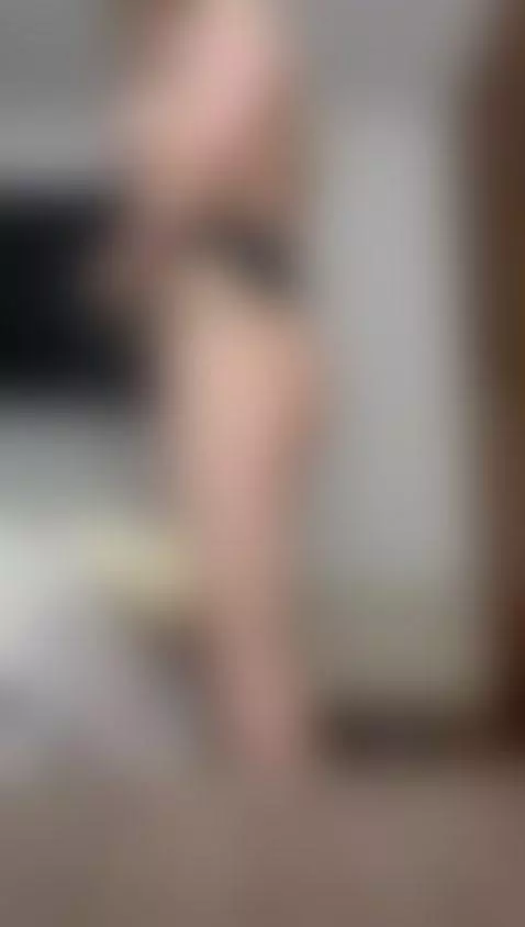 Oops !! by laextrangeraa