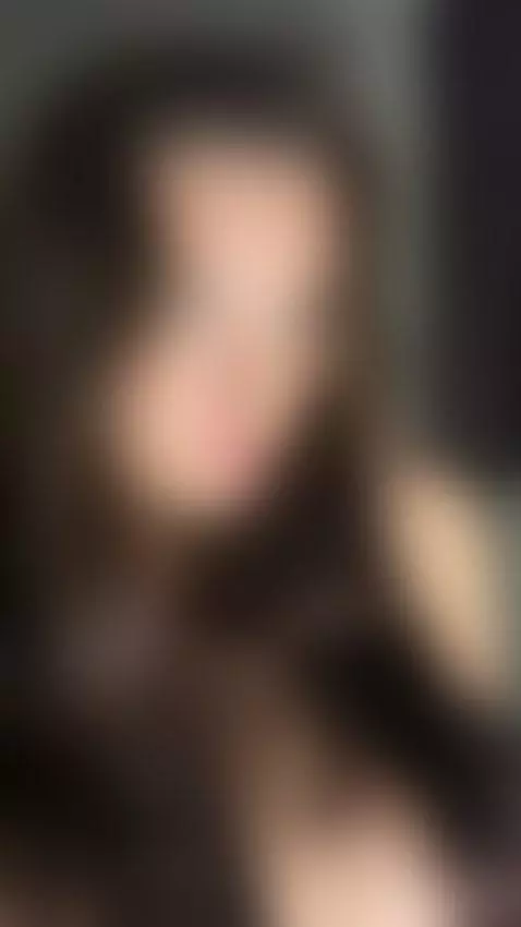 Dark hair, dark thoughts...
You'll see the rest on my OnlyFa... by mariboo