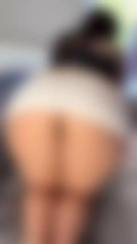 You didn't choose a brunette by accident.
Continue on OnlyFa... by mariboo