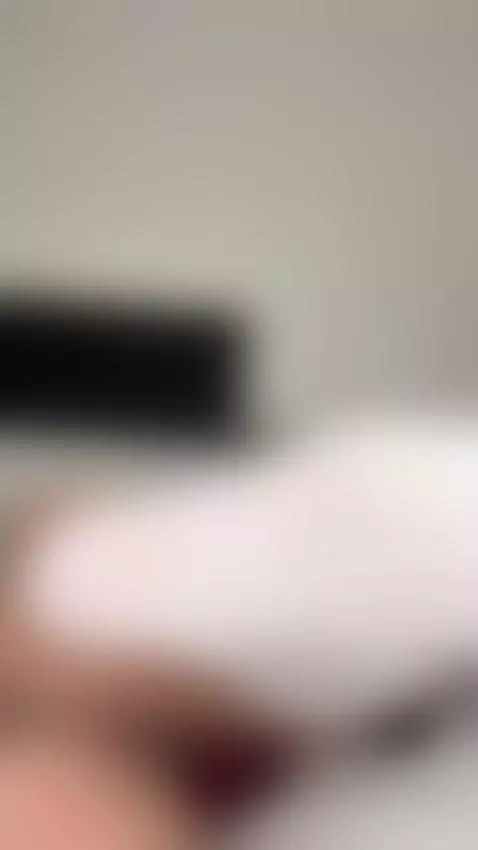 I don't just smile.
The smile is on OnlyFans by mariboo