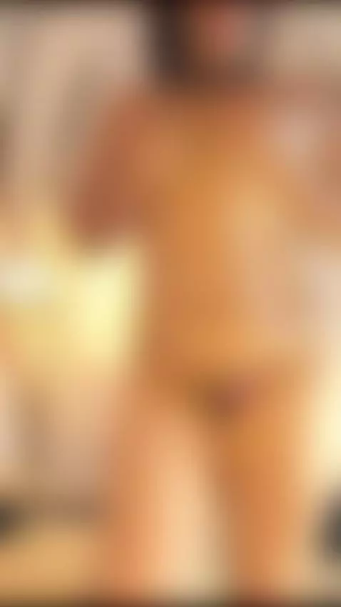 naked body by zoeycarter1