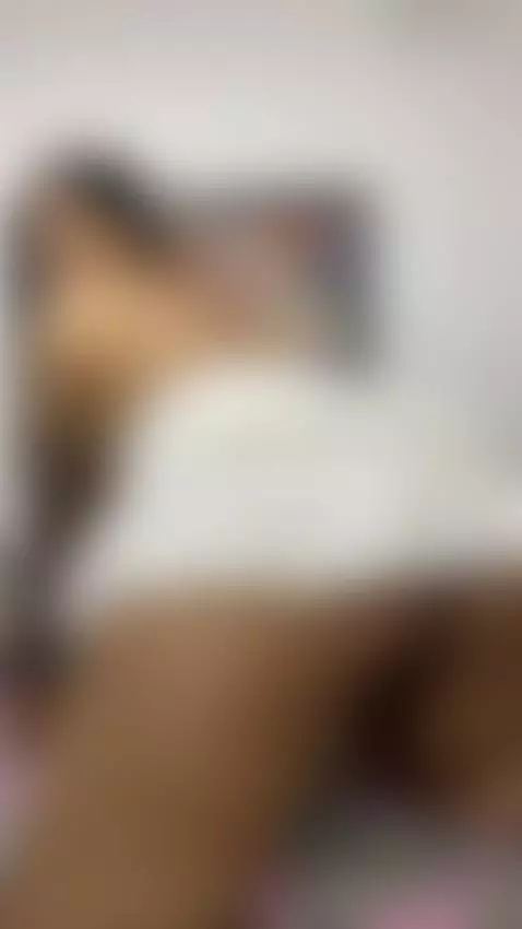 Sé que no puedes dejar de mirar cómo se marca... 👅🍑 Este es ... by sofiasweet6