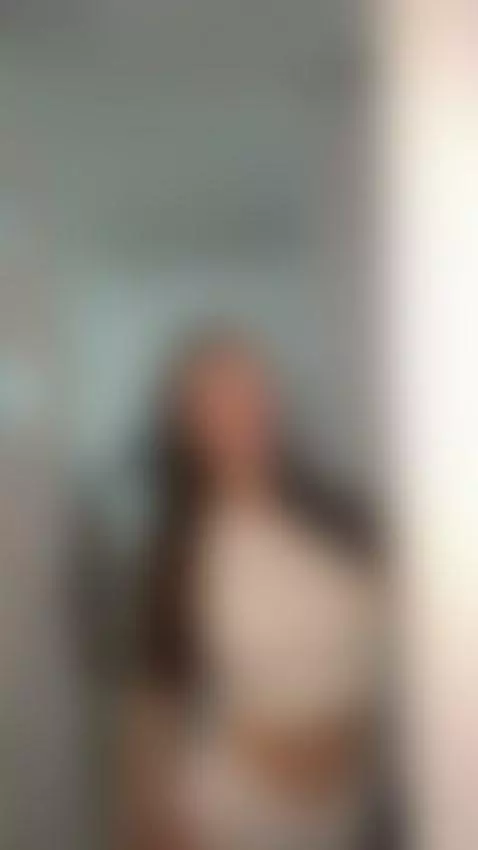 I let the moment climb my skin slowly 😈💧 by liilash