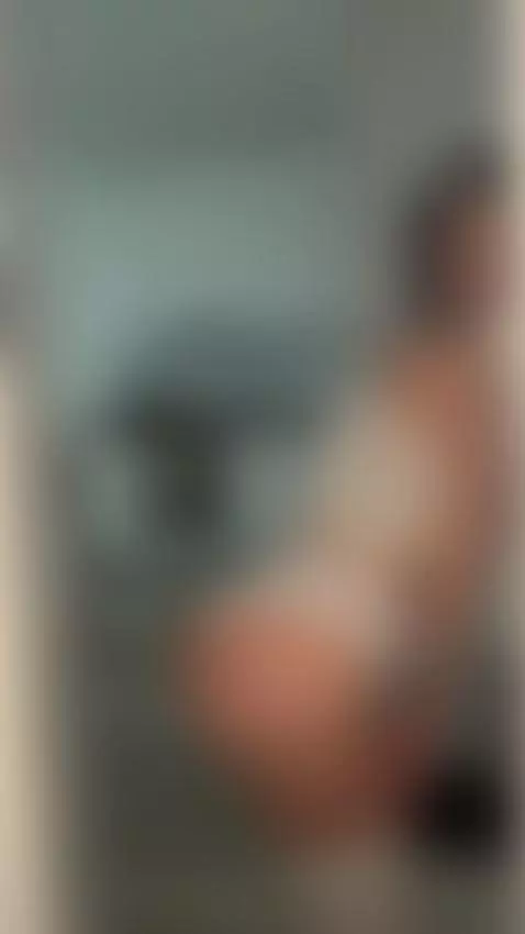 My breath makes the shadows quiver 😈💧 by liilash