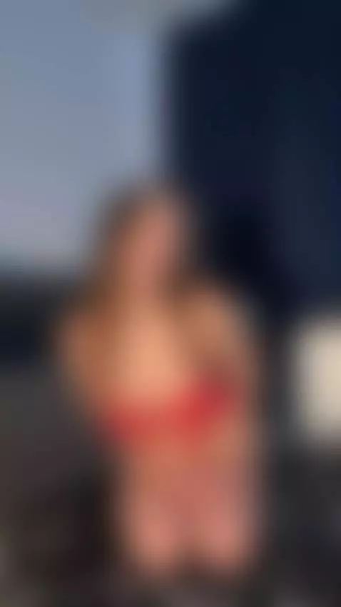 I let the moment climb my skin slowly 😈💧 by liilash