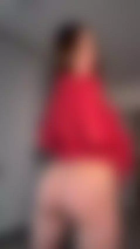 I let the moment climb my skin slowly 😈💧 by liilash