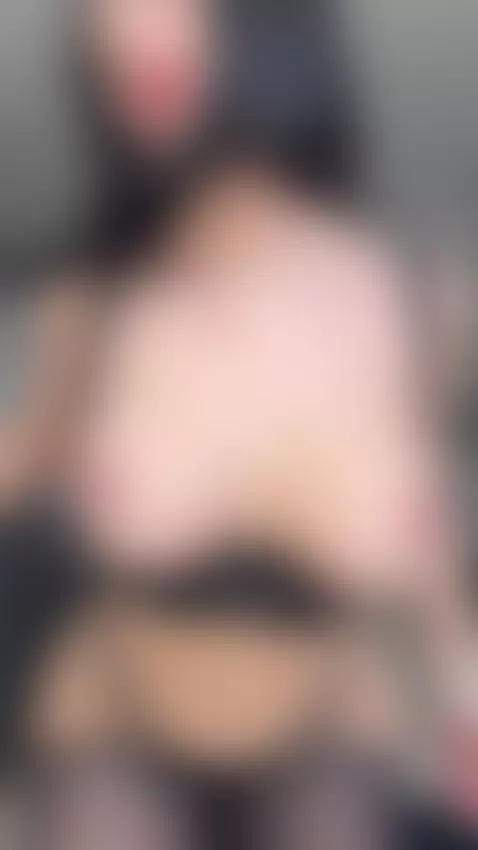 Horny AF. tell me how you'd stretch my pussy.
https://onlyfa... by liilash