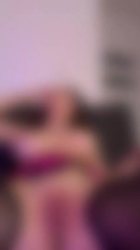 The warmth crawls up my arms 💦

https://onlyfans.com/your_vi... by liilash