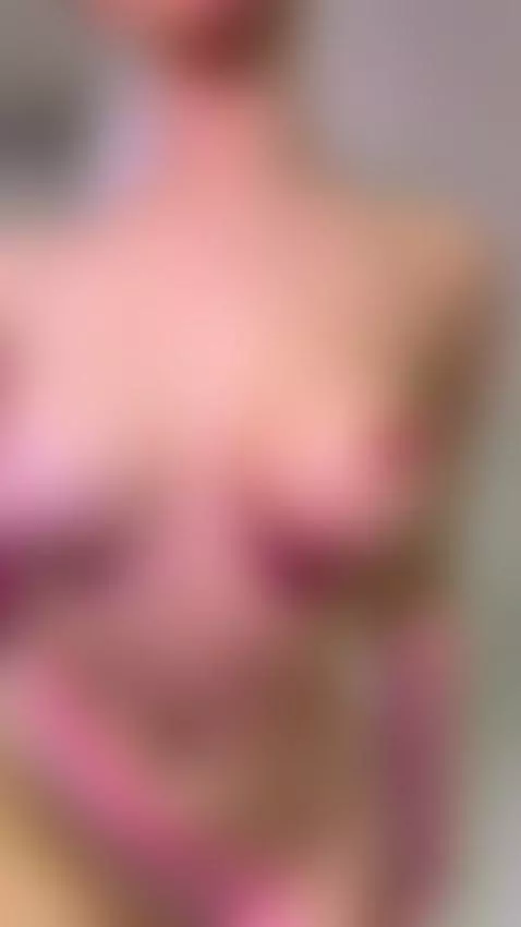 HERE IS MY FREE ONLYFANS LINK 🩵 more active on there. 😏

htt... by liilash