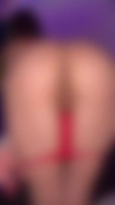 there's lube in my ass to make it easier for you to fuck me💓... by liilash